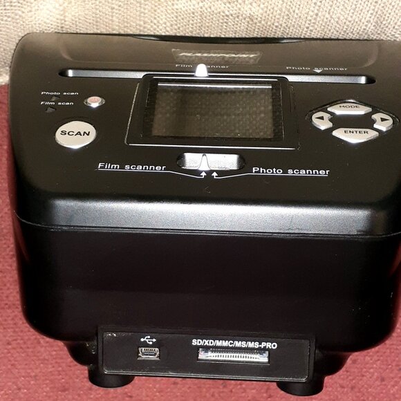 Flashpoint Photo Scanner 3 In 1 - NOT Complete!! No Cable or Negative Slider! - Picture 2 of 9